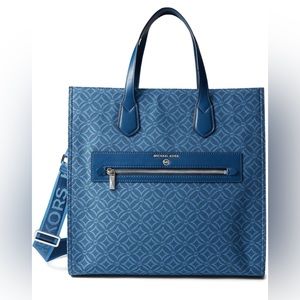 ❌S O L D❌ Michael Kors, Kemper Tote Blue